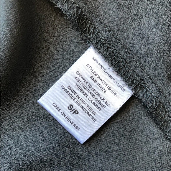 Anthropologie Pleione Collared Classic Blouse in Dark Green Size S Pleated - Picture 6 of 9